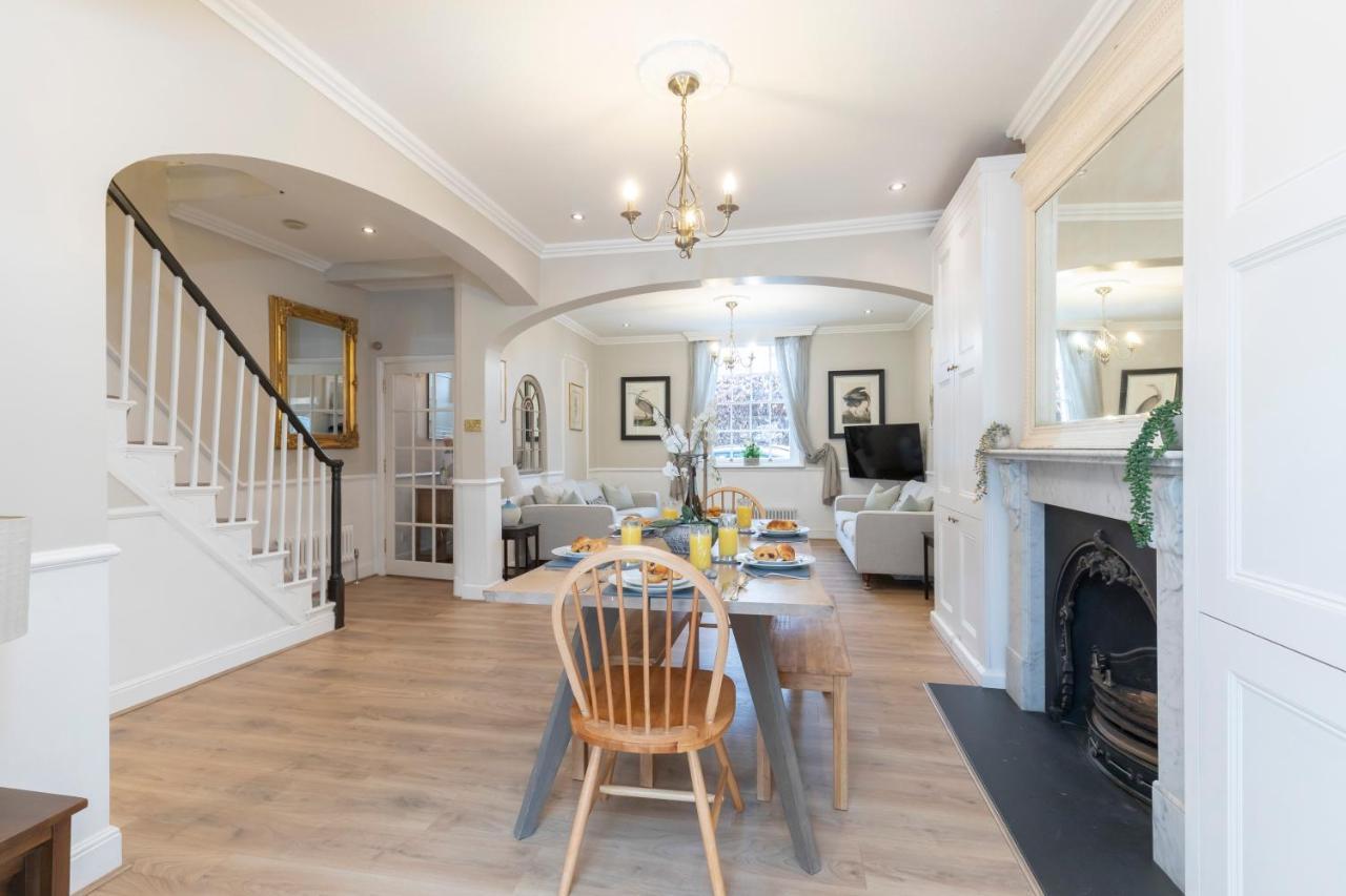 Beautiful 4 Bedroom Home Τσέλτενχαμ Εξωτερικό φωτογραφία